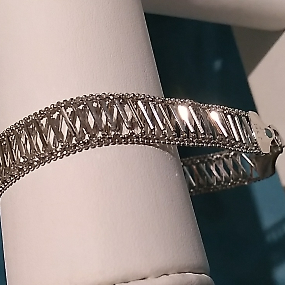 14K White Gold Bracelet